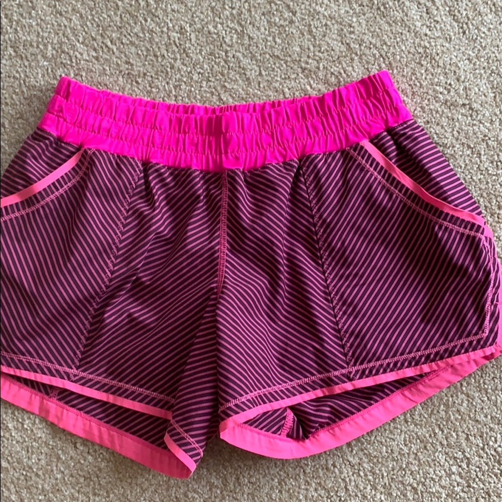 Lululemon tracker shorts